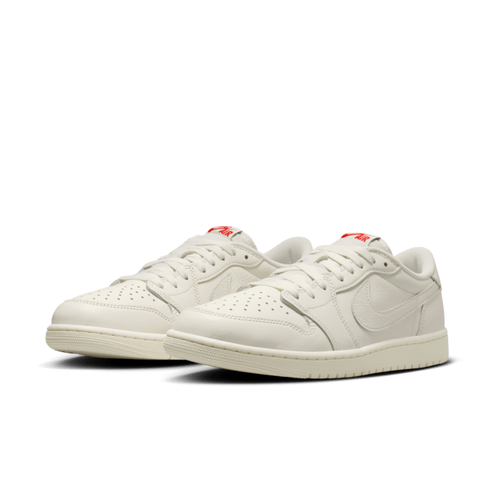 Air Jordan 1 Retro Low OG Sail