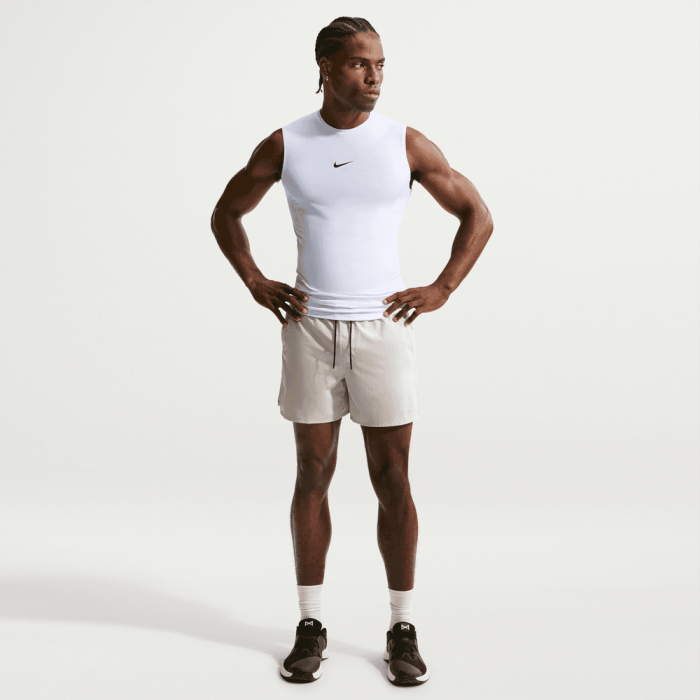 T-shirt Compression sans manches Nike Sport White