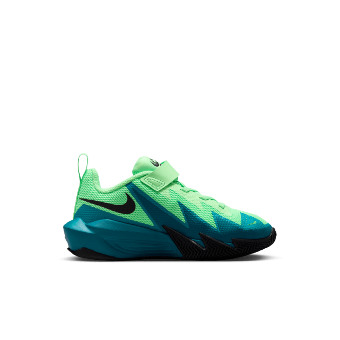 Nike S.t. Dynamite illusion green/black-bright spruce