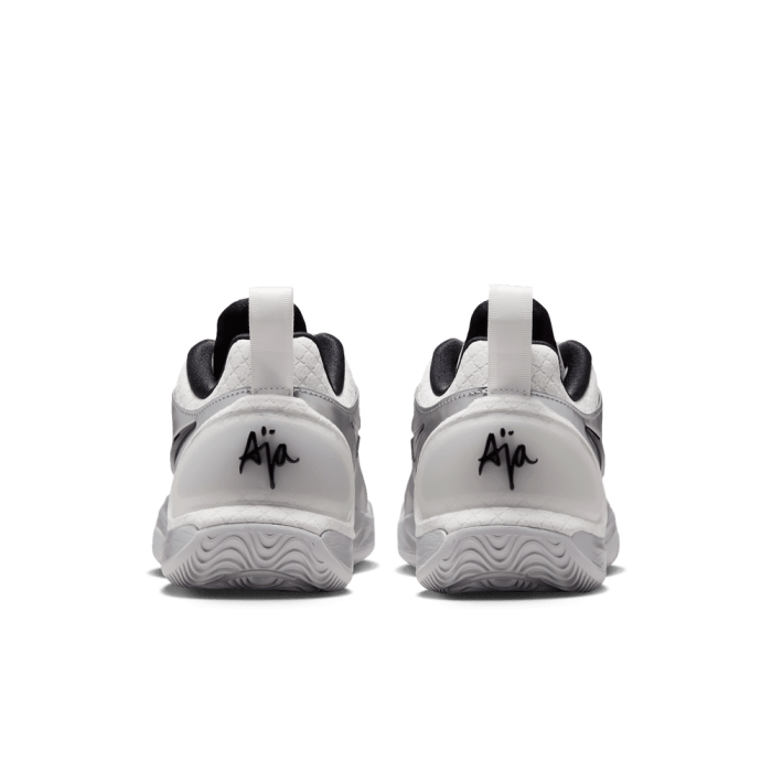 Nike A'two "mirrored" summit white/black-metallic silver