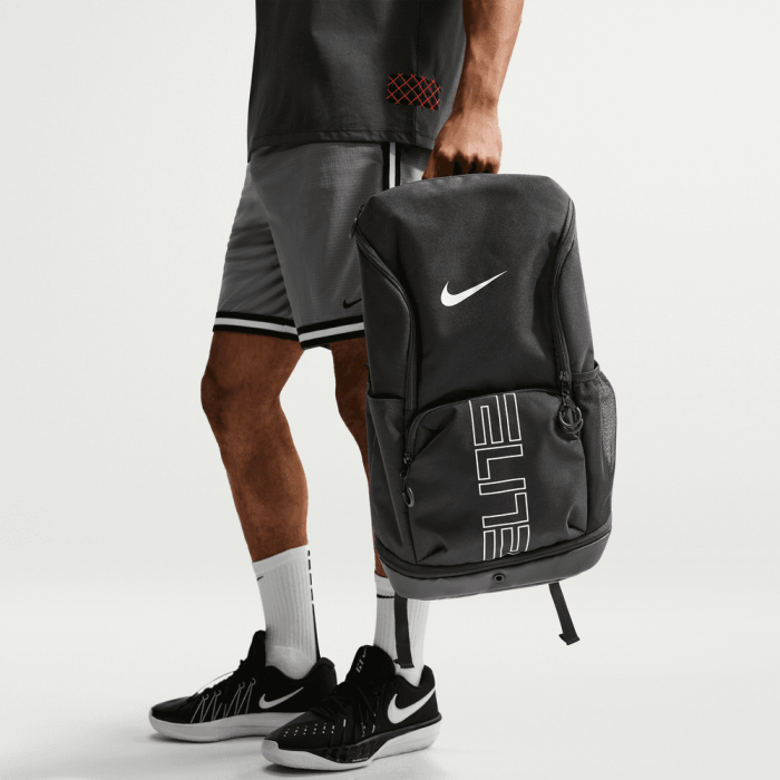 Sac à dos Nike Elite Varsity black silver