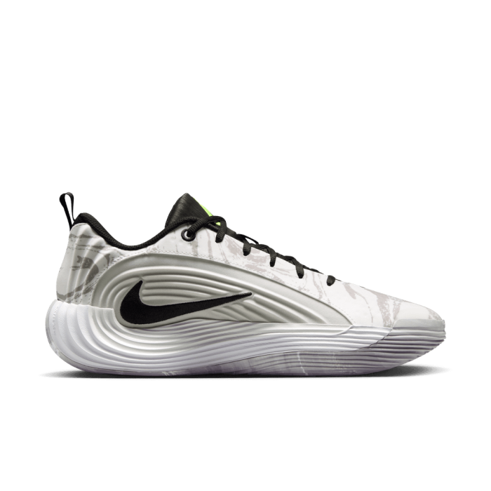 Giannis Immortality 5 white/metallic silver-off white