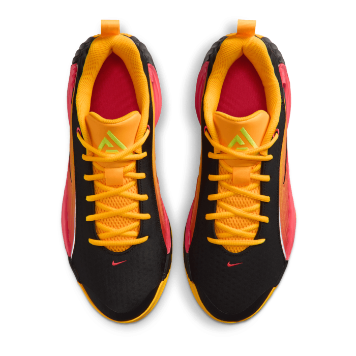 Nike Giannis Immortality 5 Black/Laser Crimson