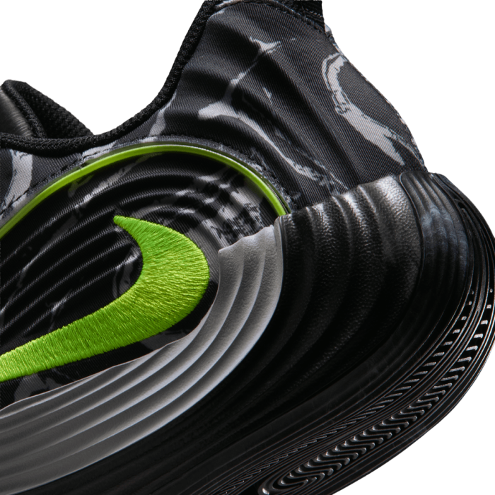 Nike Giannis Immortality 5 black/volt
