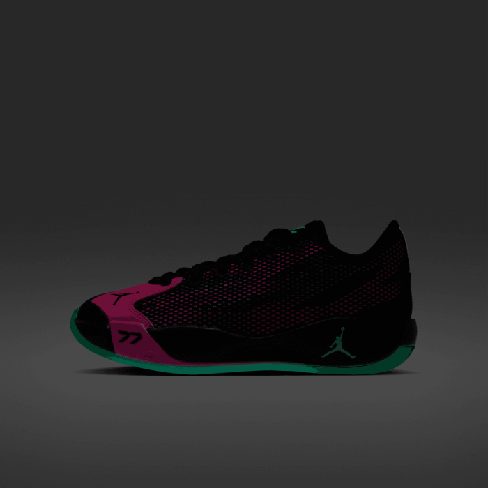 Jordan Luka 77 black/bleached turq-laser fuchsia