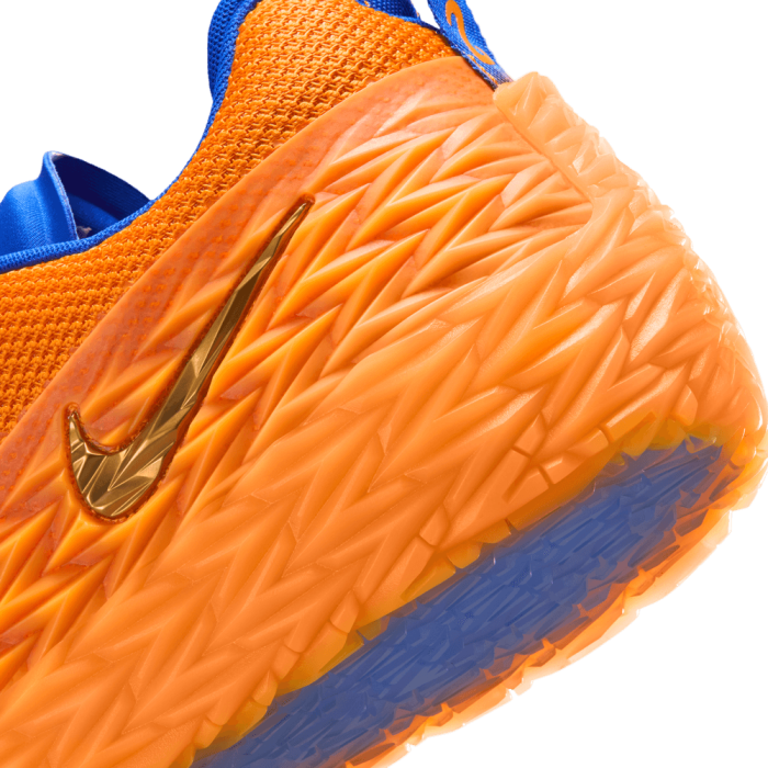 Nike S.T. Charge "Foundation"