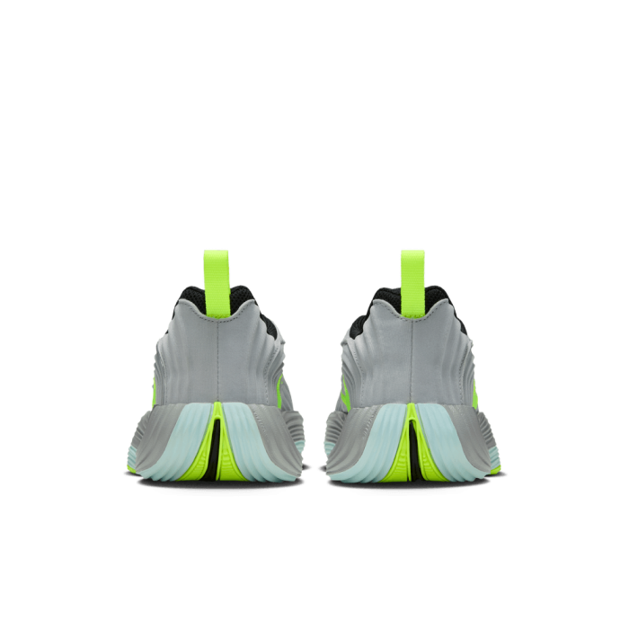Giannis Immortality 5 metallic silver/volt-black Enfants PS