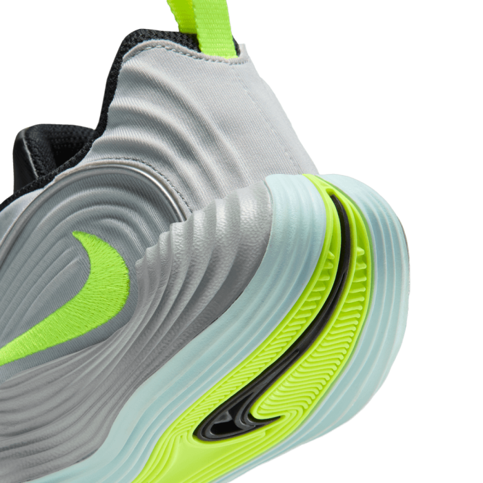 Giannis Immortality 5 metallic silver/volt-black Enfants PS