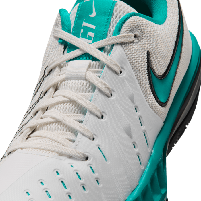 Nike G.T. Cut Academy 2 summit white