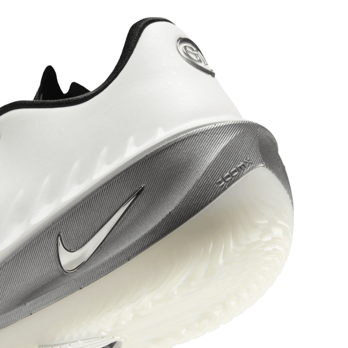 Nike G.T. Cut 4 SE Supernova