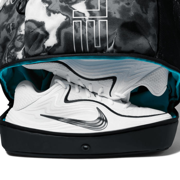 Sac Nike Varsity Elite black/baltic blue/metallic silver