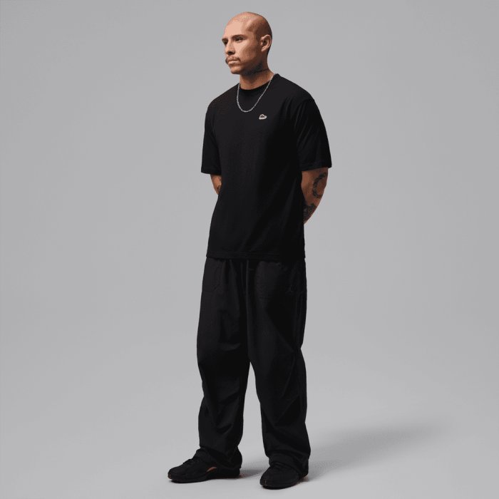 T-shirt Jordan Brand black/gym red