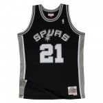 Color Noir du produit Maillot NBA Tim Duncan San Antonio Spurs 1998-99...
