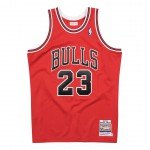 Color Rouge du produit Maillot NBA Michael Jordan Chicago Bulls '97...