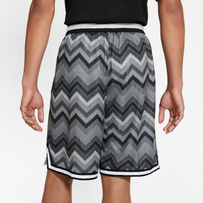 nike dna city exploration shorts