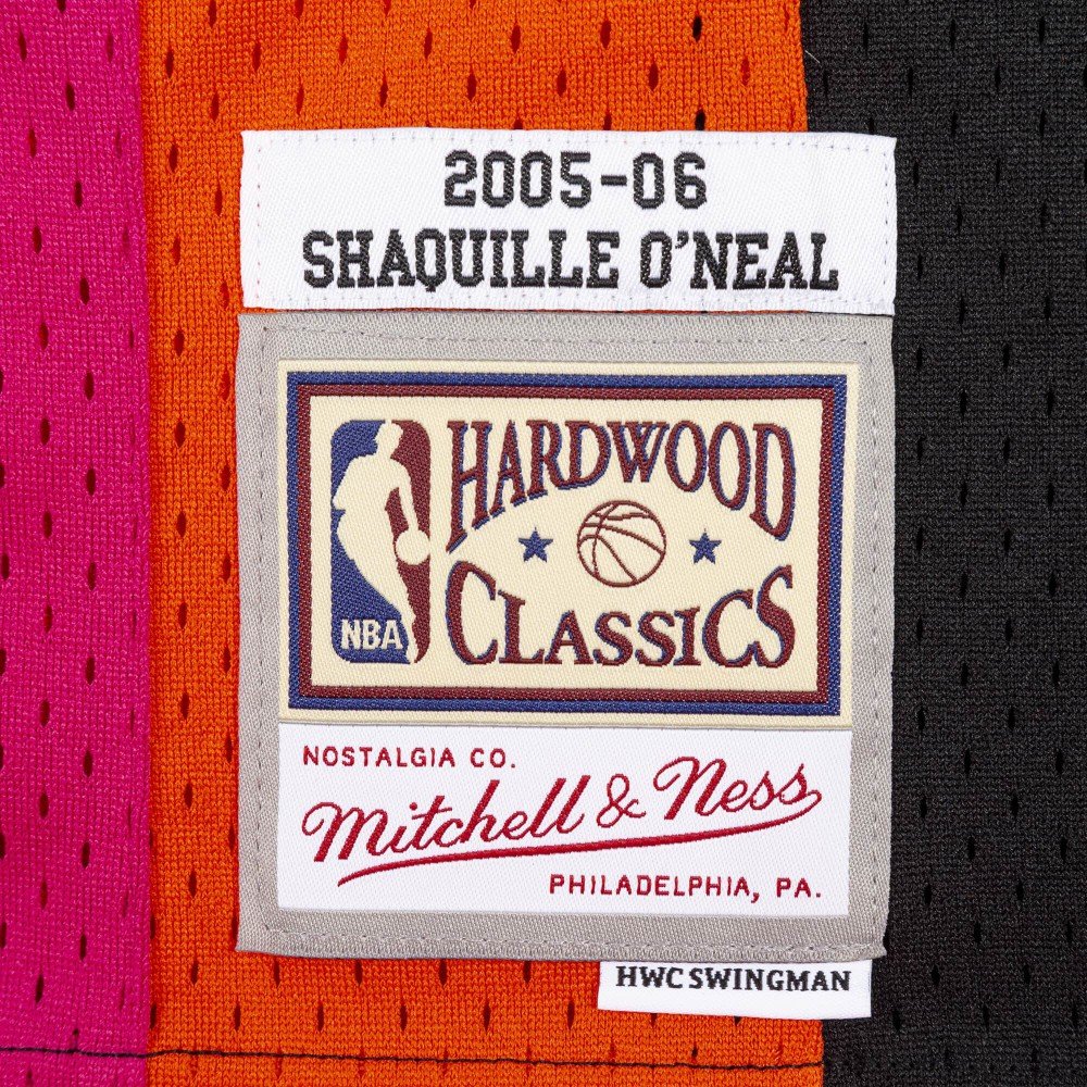 Shaquille O'Neal Signed Miami Heat M&N 2005-06 Basketball Jersey