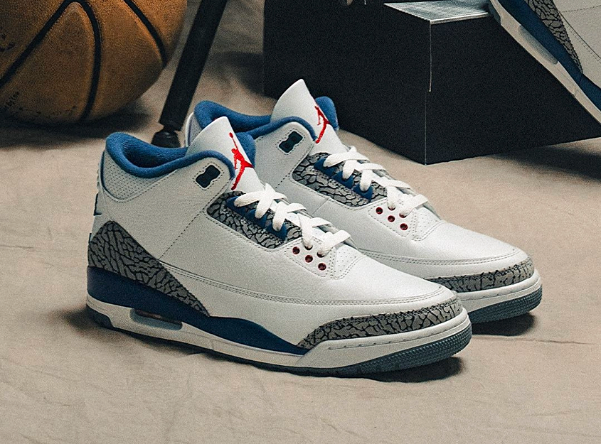 Air Jordan 3 Retro OG "True Blue"